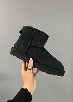 Унисекс замшевые угги ugg ultra mini black, черные женские ботинки на овчине, мужская обувь высокая ультра мин 45, 40