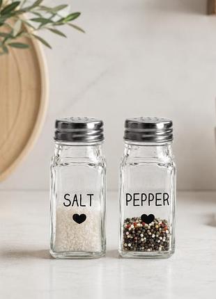 Сільничка та перечниця salt pepper