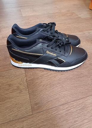 Стильные женские кроссовки reebok, р. 41 (27см)