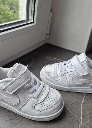 Nike кроссовки