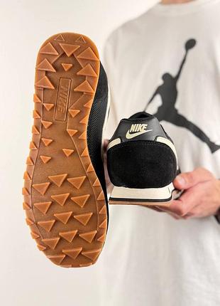 Nike md runner 2 black beige 7