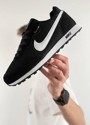 Nike md runner 2 black white 4