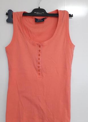C.neelson 
42/xl/50
жіноча бавовняна майка з планкою на ґудзиках
100% бавовна 
дуже хороший стан без слідів носіння