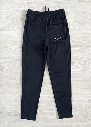 Nike оригінал спортивні штани для хлопчика підлітка, з кишенями ( на блискавці), чорні