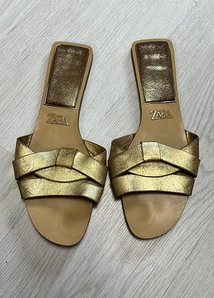 Жіночі шльопанці фірми zara.розмір 42.в дуже гарному стані