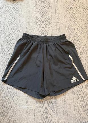 Чоловічі бігові шорти adidas сірі розмір s ідеальний стан