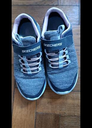 Кросівки sketchers 34 розмір (другі в подарунок)
