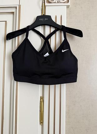 Топ nike dri-fit