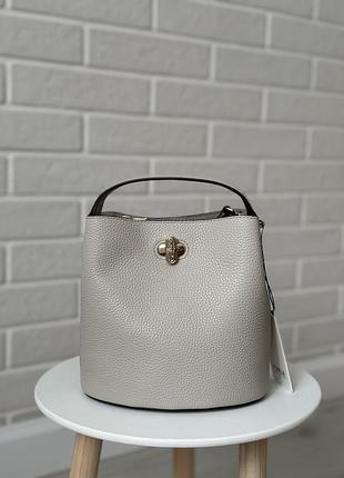 Оригінальна сумка furla в перлинному кольорі
