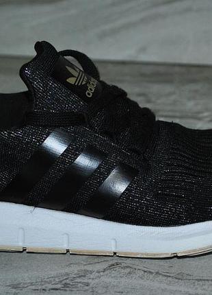Adidas кроссовки 36 р