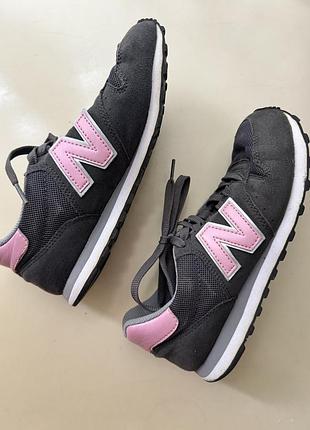 Кросівки new balance