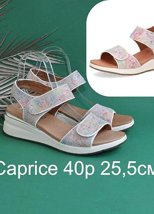 Шкіряні босоніжки caprice