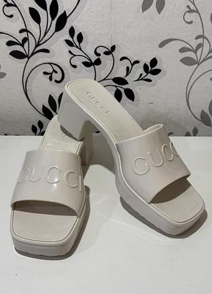 Шлепанцы из резины женские gucci, 38р
