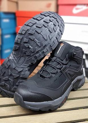Salomon quest element голосуltix черные на серой белая надпись