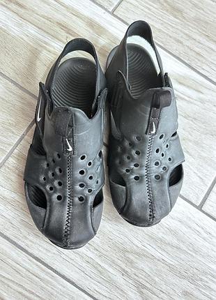Сандалі-аквашузи nike eur 32