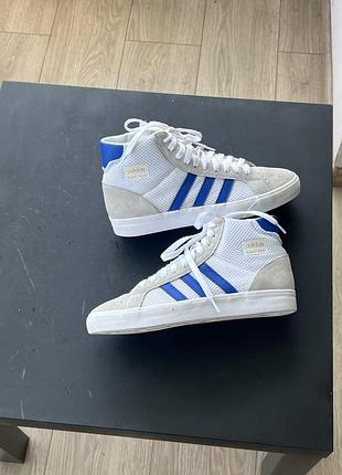 Кросівки adidas 5