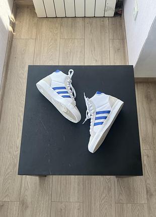 Кросівки adidas 6