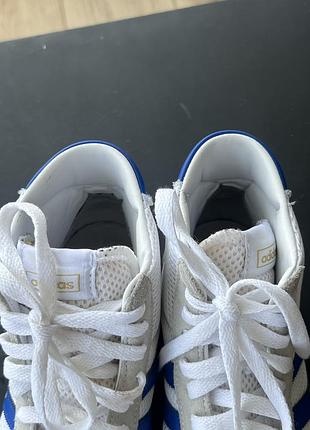 Кросівки adidas 9