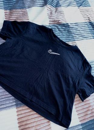Оригінальна футболка nike чорного кольору ідеальний стан m