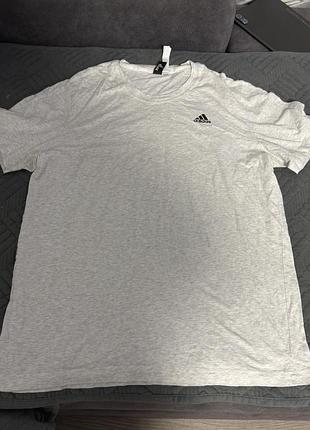 Чоловіча футболка adidas