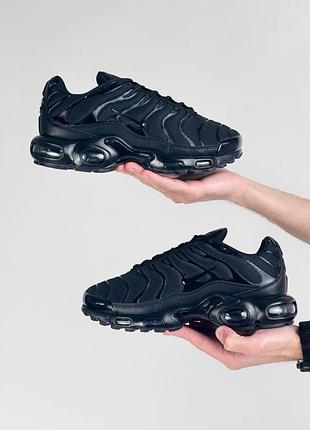 Nike air max plus all black 3