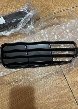 Решетка в бампере audi 80 polcar 13-08-271x