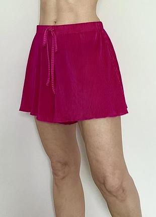 Shein жіночі, нові, стильні шорти гафре, насиченого малиново-фуксія  кольору