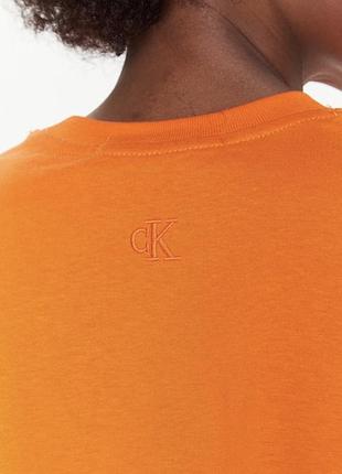 Футболка жіноча calvin klein помаранчева розмір s 4