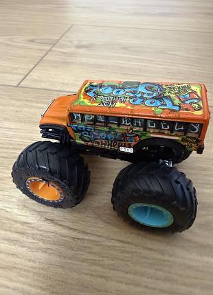 Машинки hot wheels monster truck