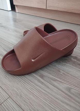 Продам шльопанці nike б/в