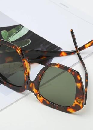 Большие качественные очки квадратные леопардовые зеленые имиджевые солнцезащитные окуляри3 фото