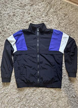 Продам стильну вітровку «yes or no by manor»
