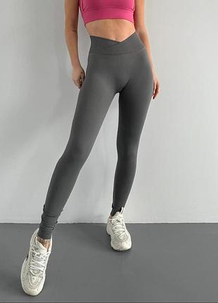 Спортивные женские леггинсы soft с эффектом визуальной коррекции фигуры push up v пояс (серые) m
