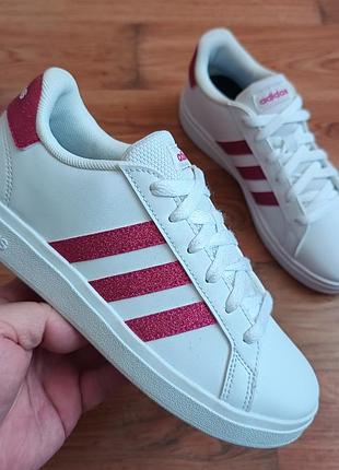 Новые оригинальные adidas р36 длина стельки по факту 23см