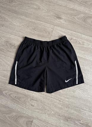 Оригінальні шорти nike
