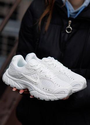 Женские кроссовки nike zoom vomero 5 rnr найк зум вомеро 5 рнр белые легкие и мягкие