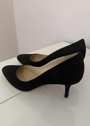 Замшеві туфлі на каблуку jimmy choo