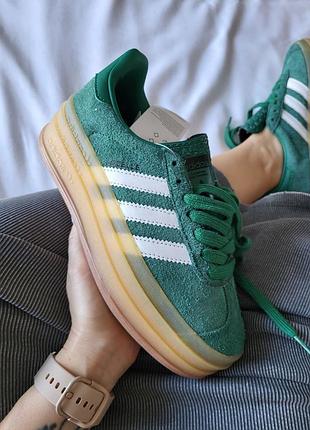 Женские кроссовки adidas gazelle platform адидас газель платформ зеленые для повседневной носки