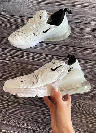 Кроссовки nike  с нюансом