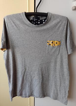 Мужская серая меланжевая футболка с карманом от fred perry