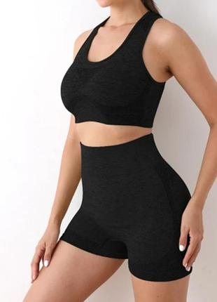 Костюм для фитнеса топ и шорты с push up s/m (44-46) черный, s/m