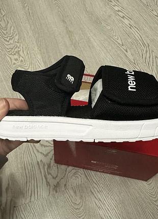 Босоніжки new balance