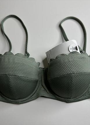 Верх від купальника формована чашка , купальник роздільний hunkemoller - хакі , рр 70b