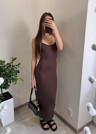 Коричнева нова максі сукня