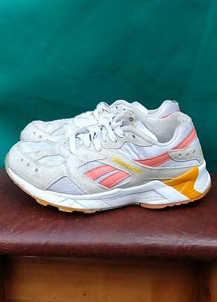Кроссовки замшевые женские reebok.