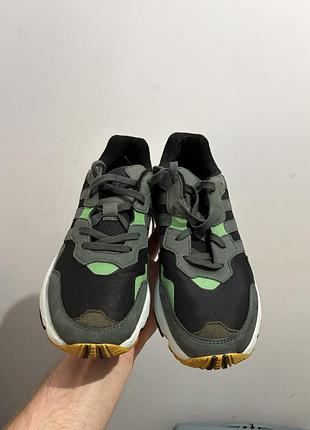 Новые кроссовки adidas yung-96 f35018 цвет: серый / хаки 42 размер