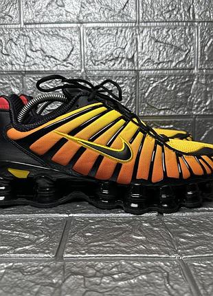 Чоловічі кросівки nike shox tl orange orange av3595-004