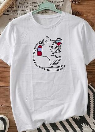 Белая футболка с принтом «kitty with wine» размер s. мемные принты. футболки для женщин и мужчин.