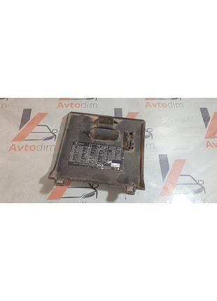 Крышка блока предохранителей 68964eq400 nissan x-trail t30 2001-2007 дизель