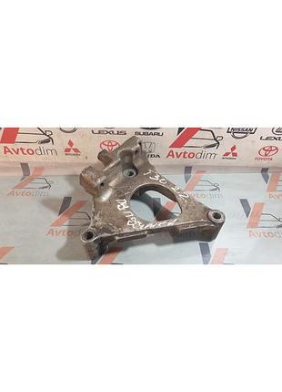 Кронштейн подушки двигуна правої 112318h800 nissan x-trail t30 2001-2007 дизель